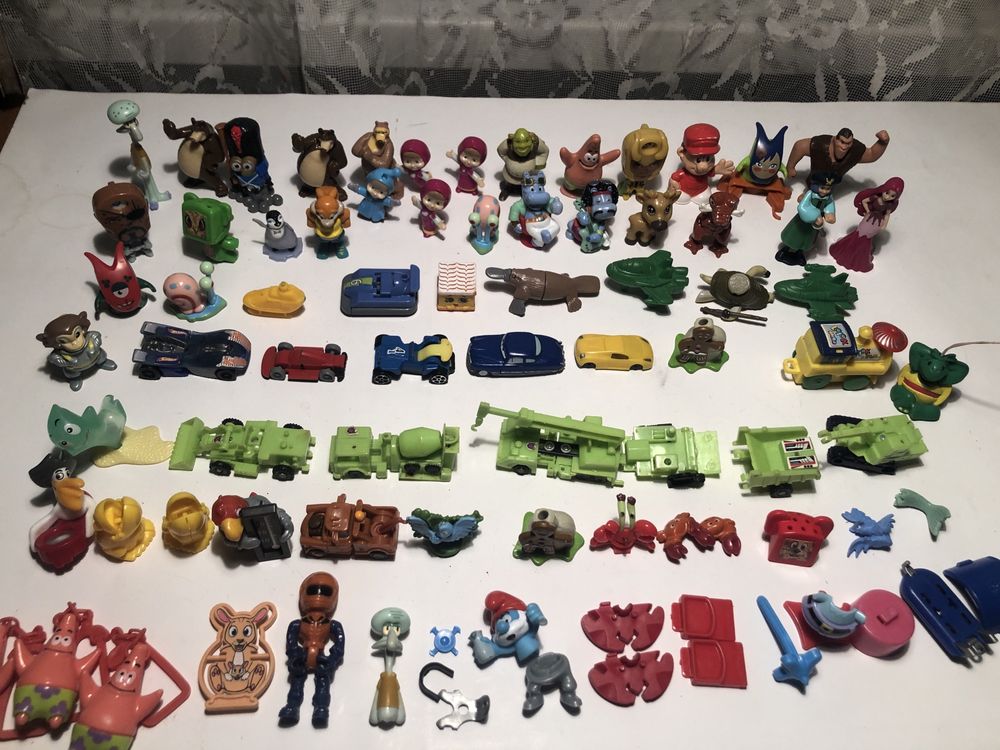 Продам игрушки из киндеров, мака и другие