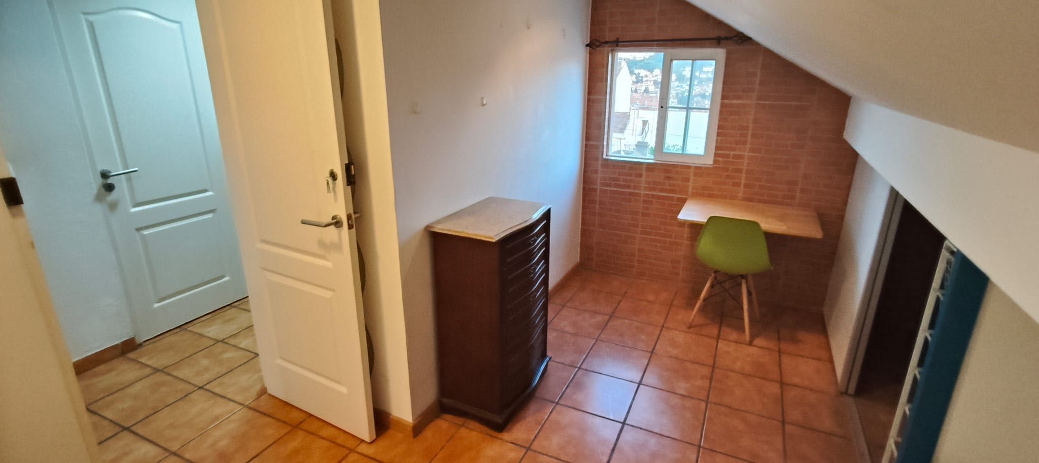 Alugo quarto Odivelas