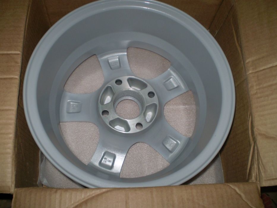 Легкосплавные литые диски для Peugeot-Citroen R14 4х108 ET20 Dia 65.1