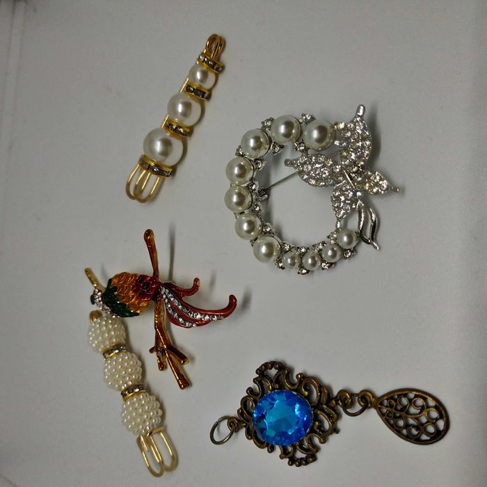 Брошь брошка бижутерия стразы птица