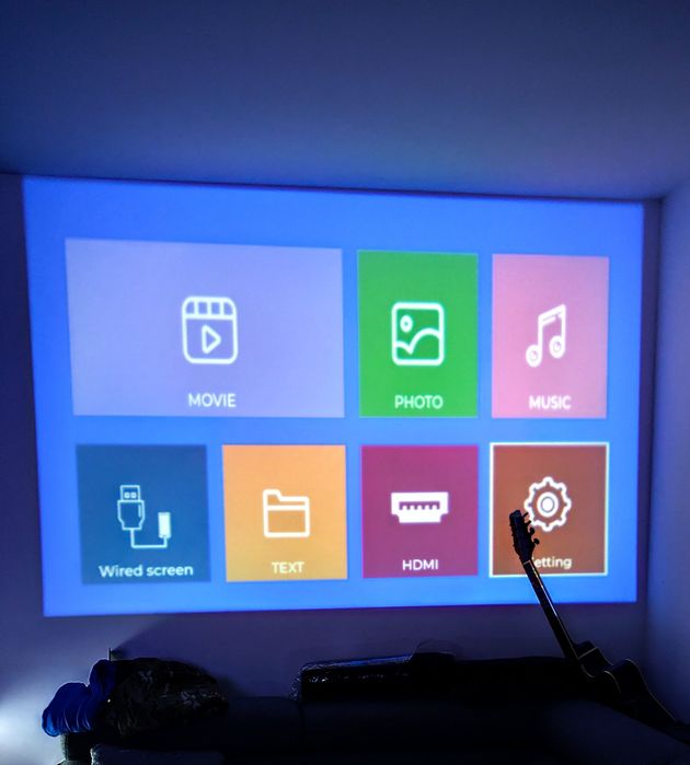 Projektor multimedialny HY300