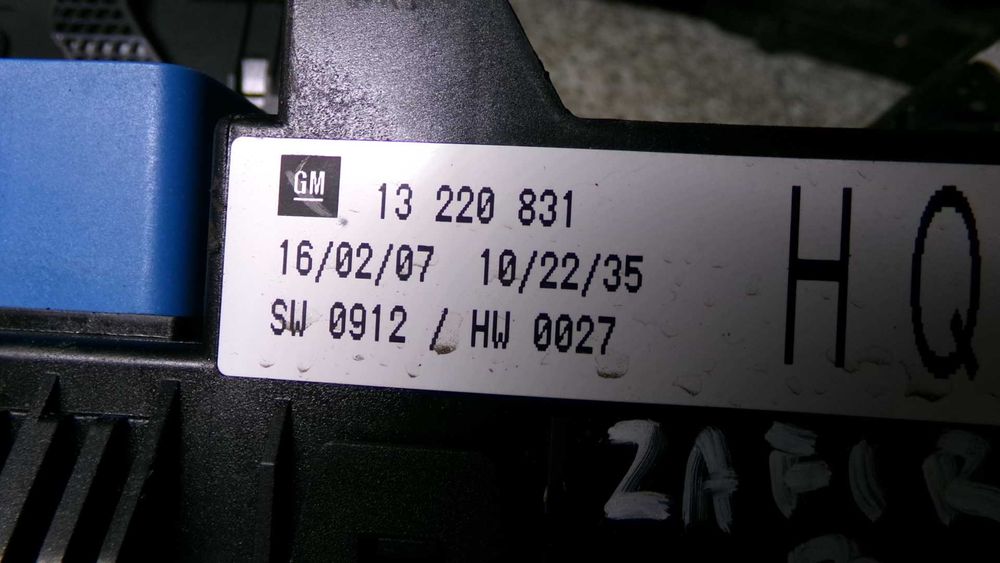 Wrz55 Skrzynka bezpiecznikowa moduł BSI opel zafira B wysyłka