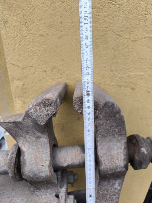 Stare imadło PRL. Duże kowalskie