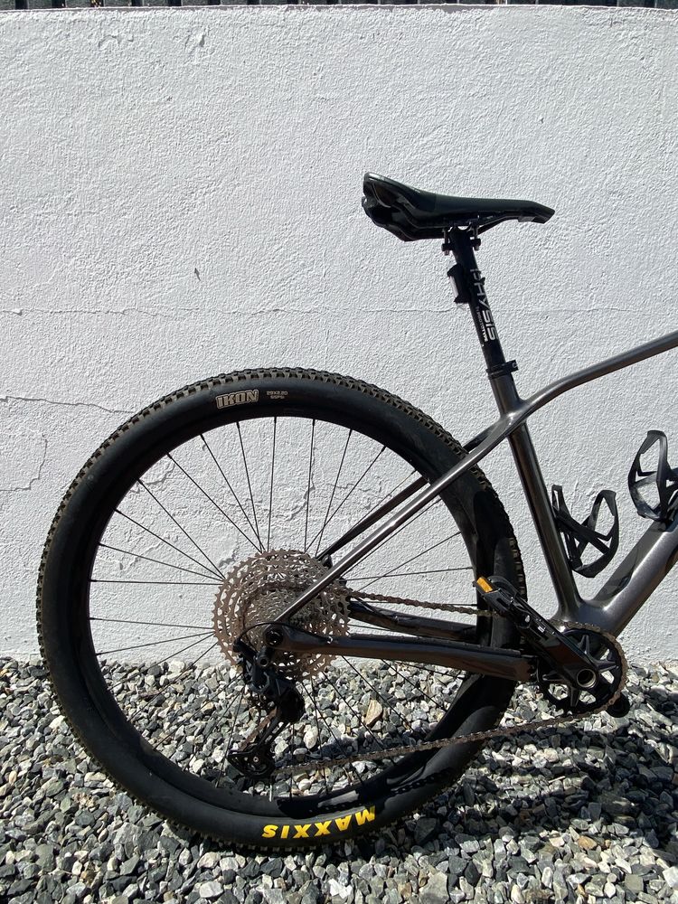 Orbea Alma Carbon 2023 – Shimano XT/SLX – RockShox SID