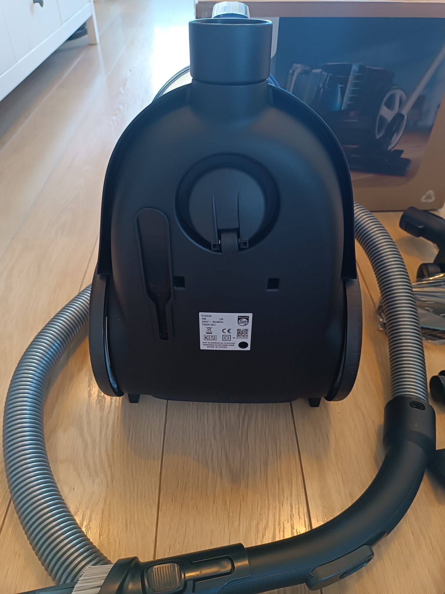 "  Odkurzacz bezworkowy Philips PowerPro Seria 3000 FC9333/09