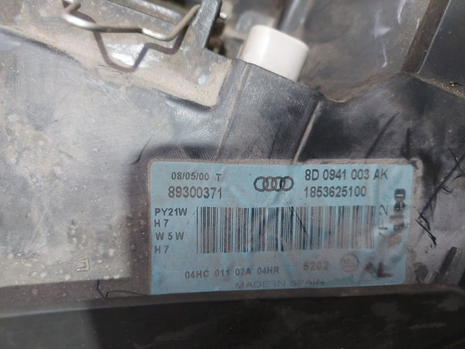Reflektory audi a4 b5 lift / oryginalne lampy valeo soczewka