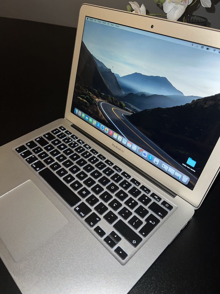 Apple Macbook Air 13” i7/8/512