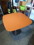Stolik 80 x 80 stalowa podstawa