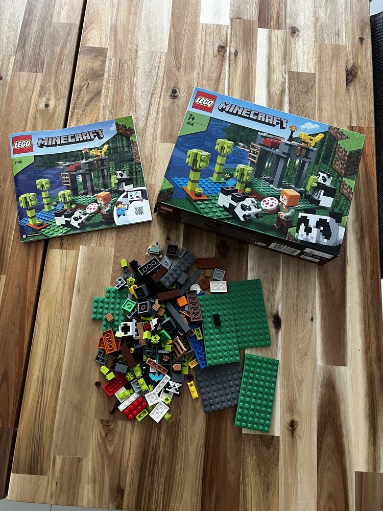 Klocki Lego Minecraft 21158 Żłobek dla pand