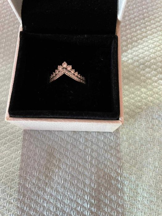 Anel PANDORA Princesa Wishbone NOVO