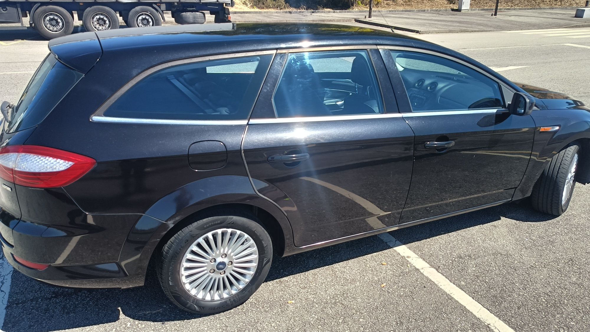 Ford Mondeo 1.8tdci de 2008 confortável e espaçosa ,