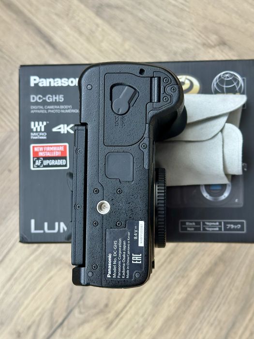 Фотоапарат Panasonic GH5 lumix