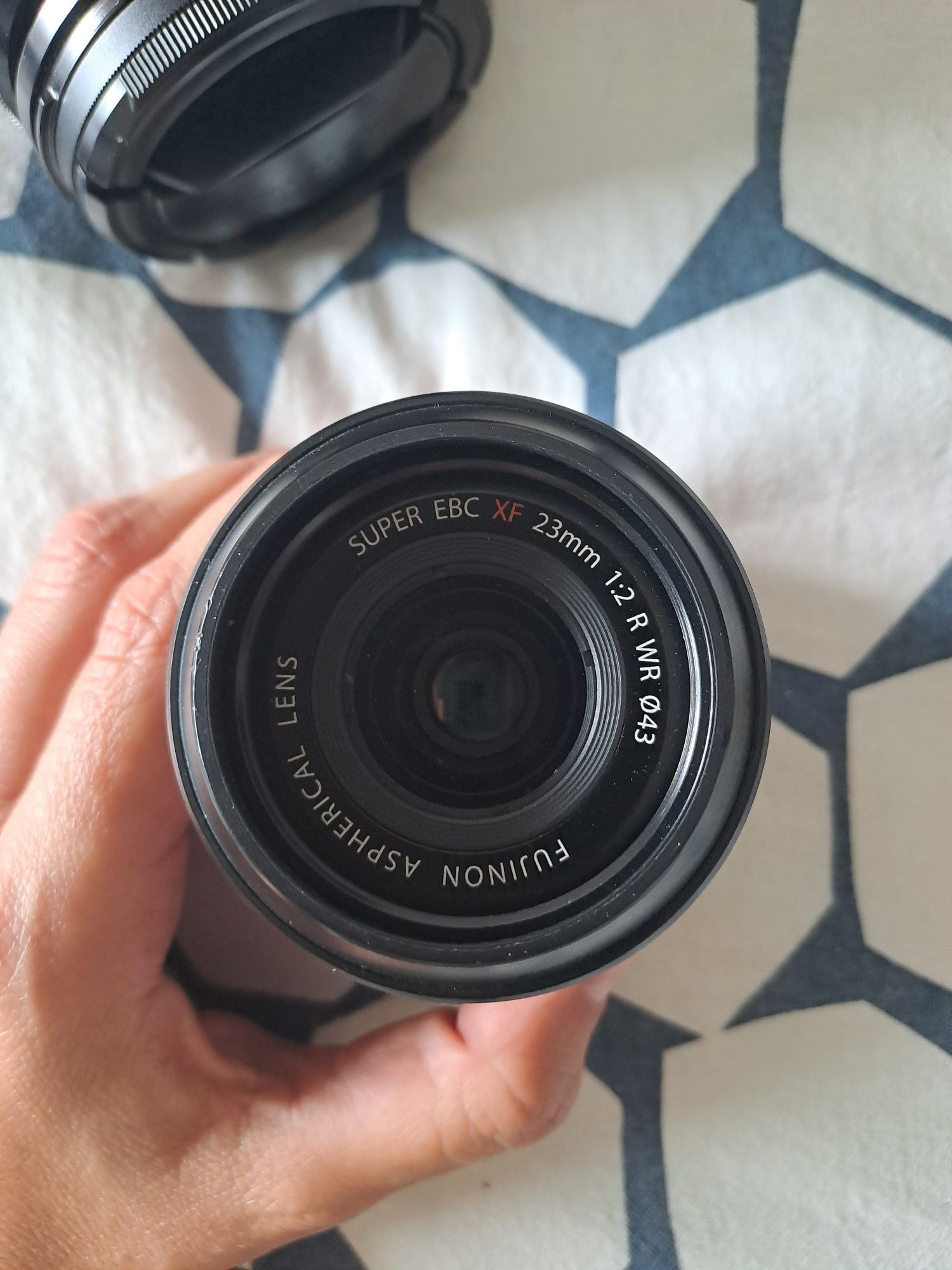 Máquina fujifilm X PRO 1 + lente XF 23mm + lente XF 18-55mm