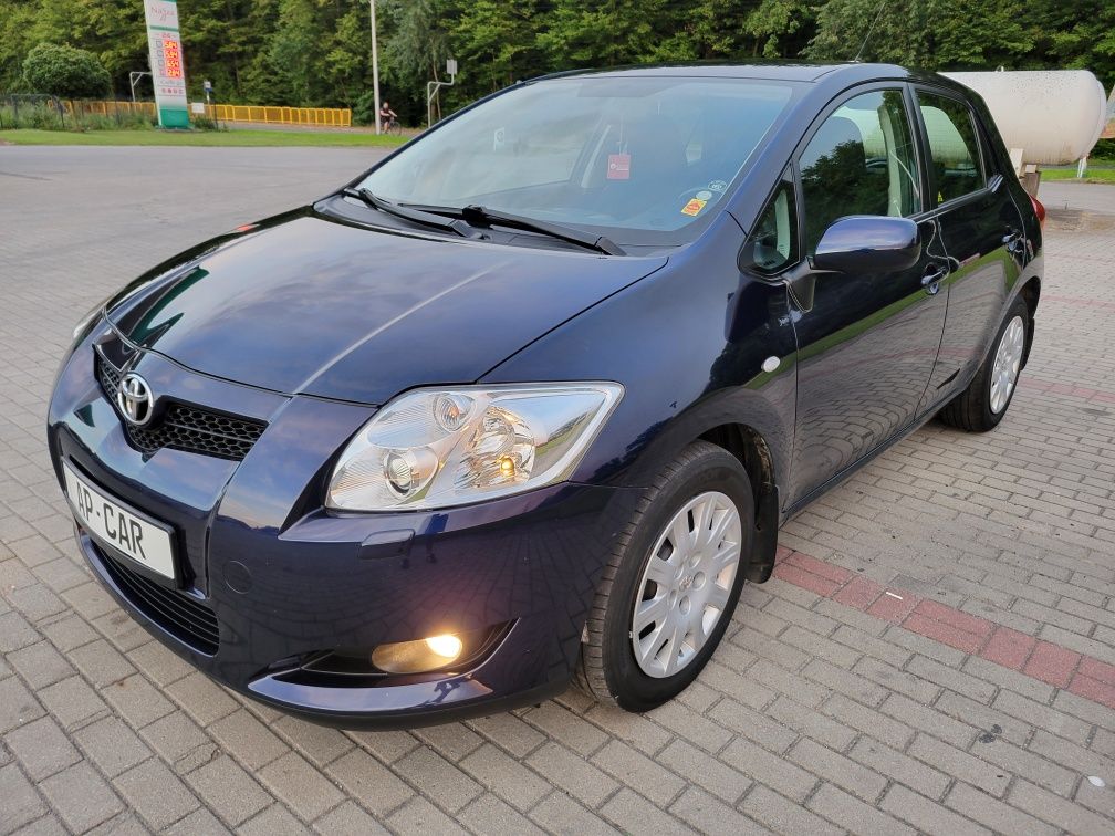 Toyota Auris 1.6 Benzyna 124 KM Klima 2x kola lato zima
