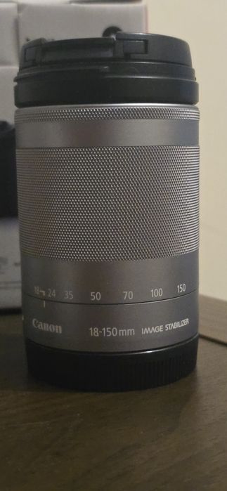 Canon M50 ± objectiva 18-150mm