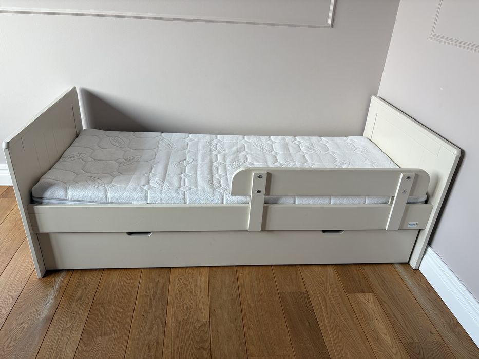 Łóżko dla dziecka Pinio Marsylia 160x70 z materacem, szufladą,barierką