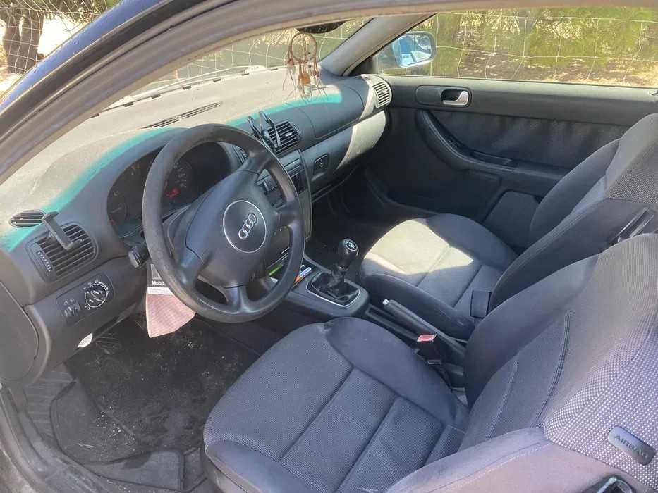 Vendo Audi A3, 1.6 a gasolina