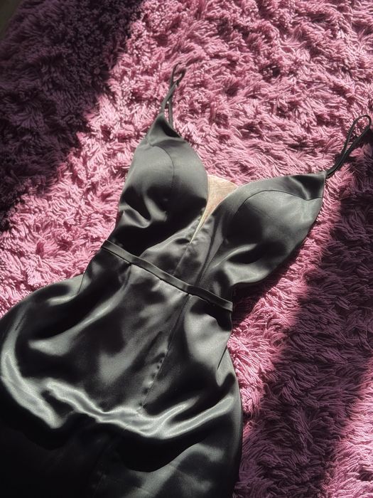 Вечернее чёрное платье (на фотосессию, выпускной)