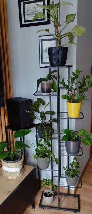 Metalowy kwietnik stojący – 141 cm, 7 półek