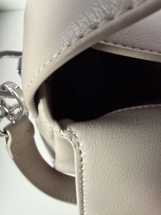 torebka przez ramię w kolorze taupe TOUS Bloom