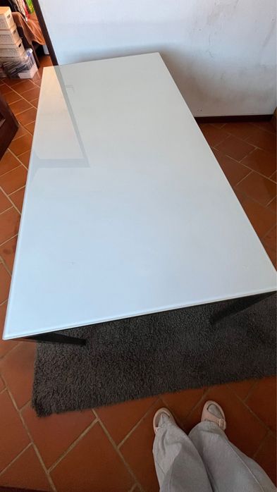 Mesa em Vidro Branco com Estrutura em Inox + 5 Cadeiras