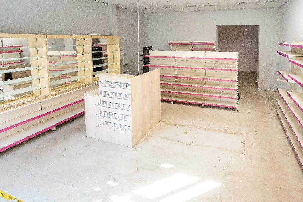 Lokal użytkowy 64,2 m²  Klucze, Sosnowa 1/1L