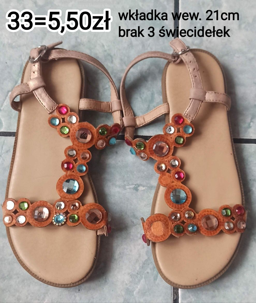Sandałki dziewczęce z kryształkami.