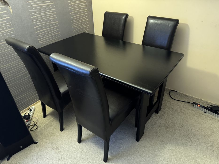 Stół i Cztery Krzesła - Stół do Jadalni i 4 Krzesła Blat Nowy Lakier