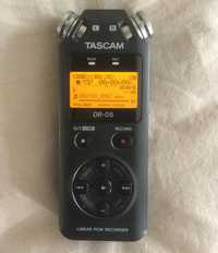 Продам рекордер диктофон Tascam DR-05.