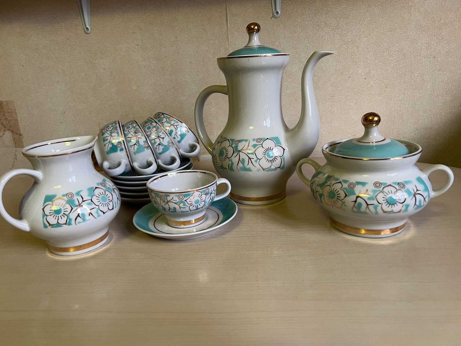 Кавові сервізи. Порцеляновий сервіз виробництва Довбиш