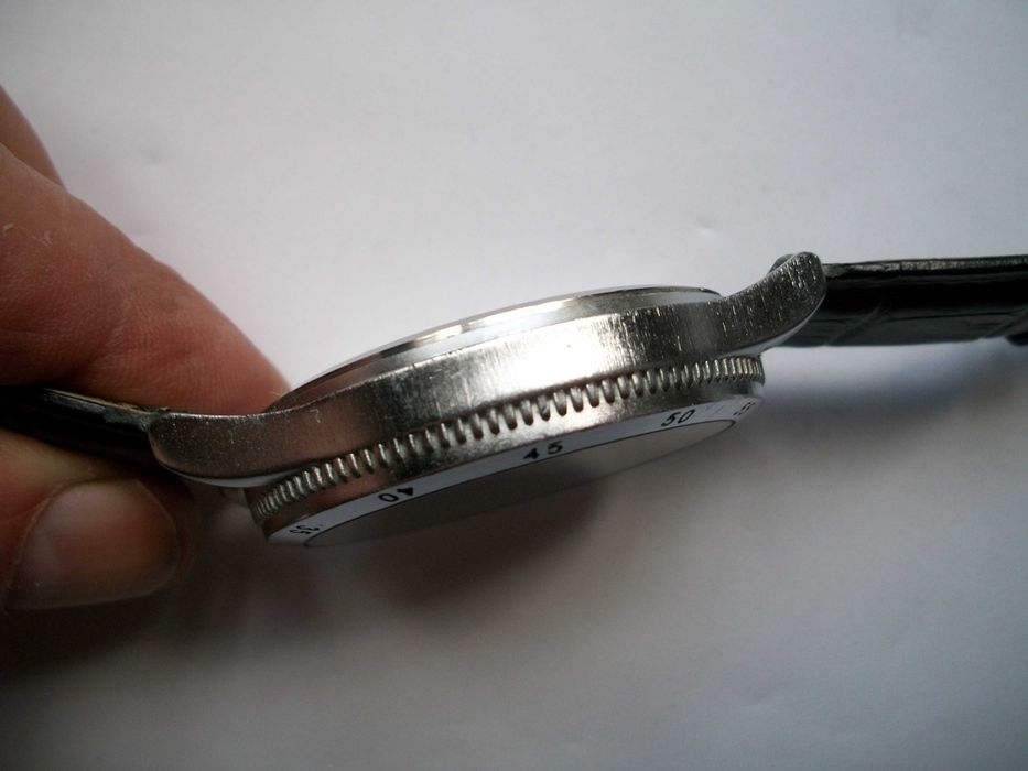 винтажные  часы Tavistock & Jones  кожаный ремешок 45 мм.