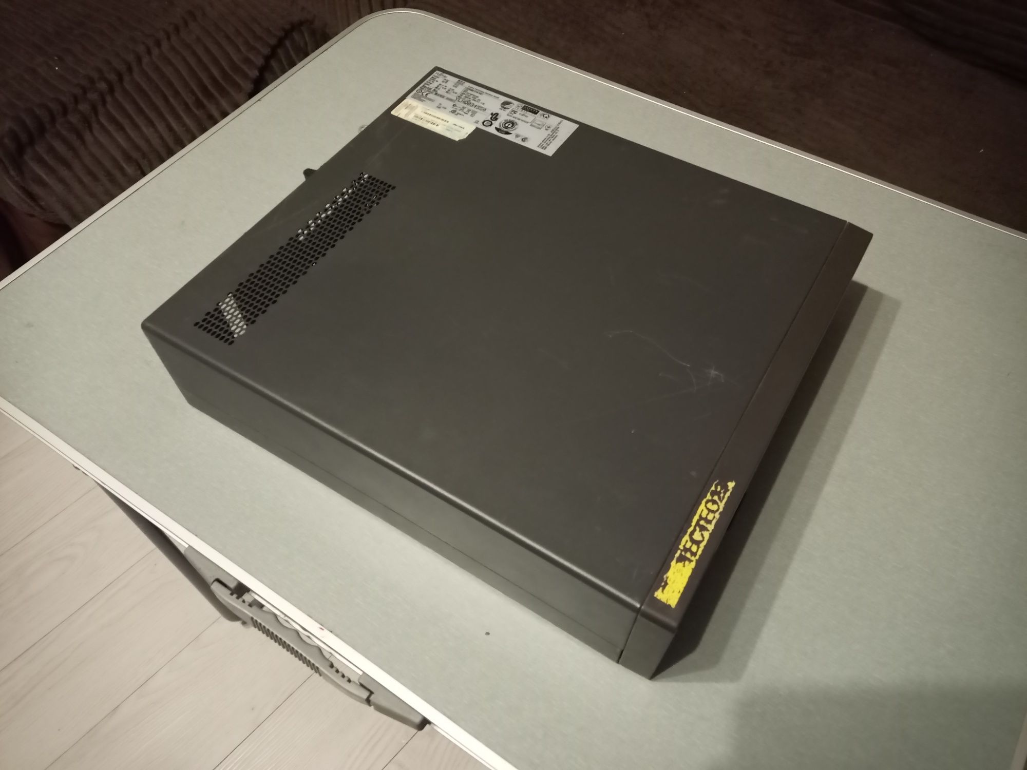 Fujitsu E710 i3-3220