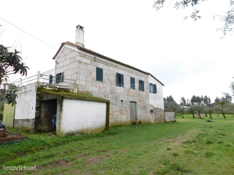 Moradia Isolada T4 / Seia, Girabolhos