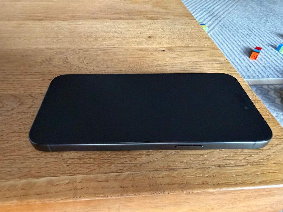 Iphone 15 Pro Max. 512 GB. 8RAM. Stan idealny.