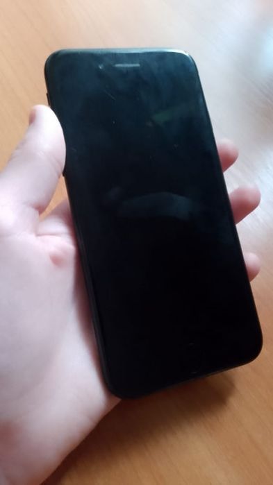 iPhone 7 128GB у гарному стані