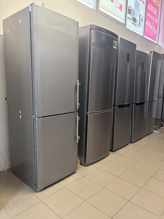 Холодильник Liebherr CNPsl3503