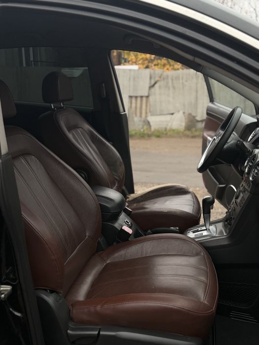 Opel Antara 2008 ГОД 2.0 дизель полный привод