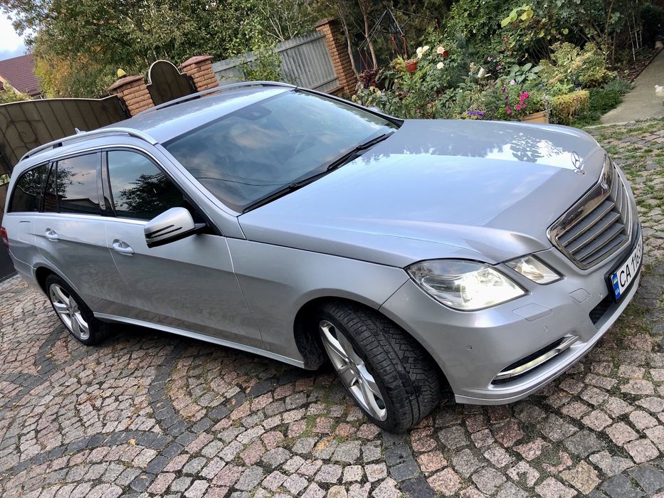 Merсedes Bensz 212 E-300 ,2012р дизель+гібрид!!