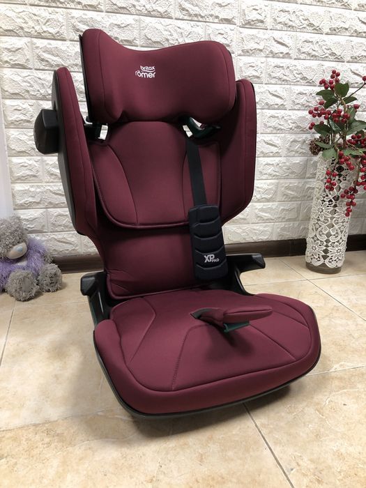 Автокрісло BRITAX ROMER KIDFIX I-Size  Група 2/3 (15-36кг) бустер