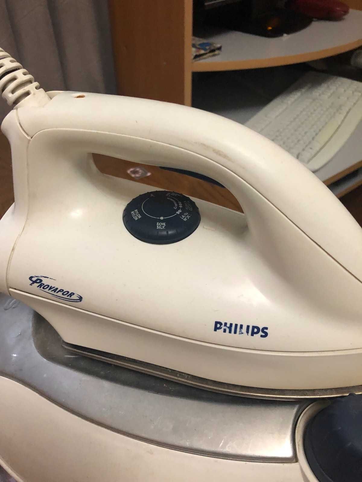 Паровий утюг Philips