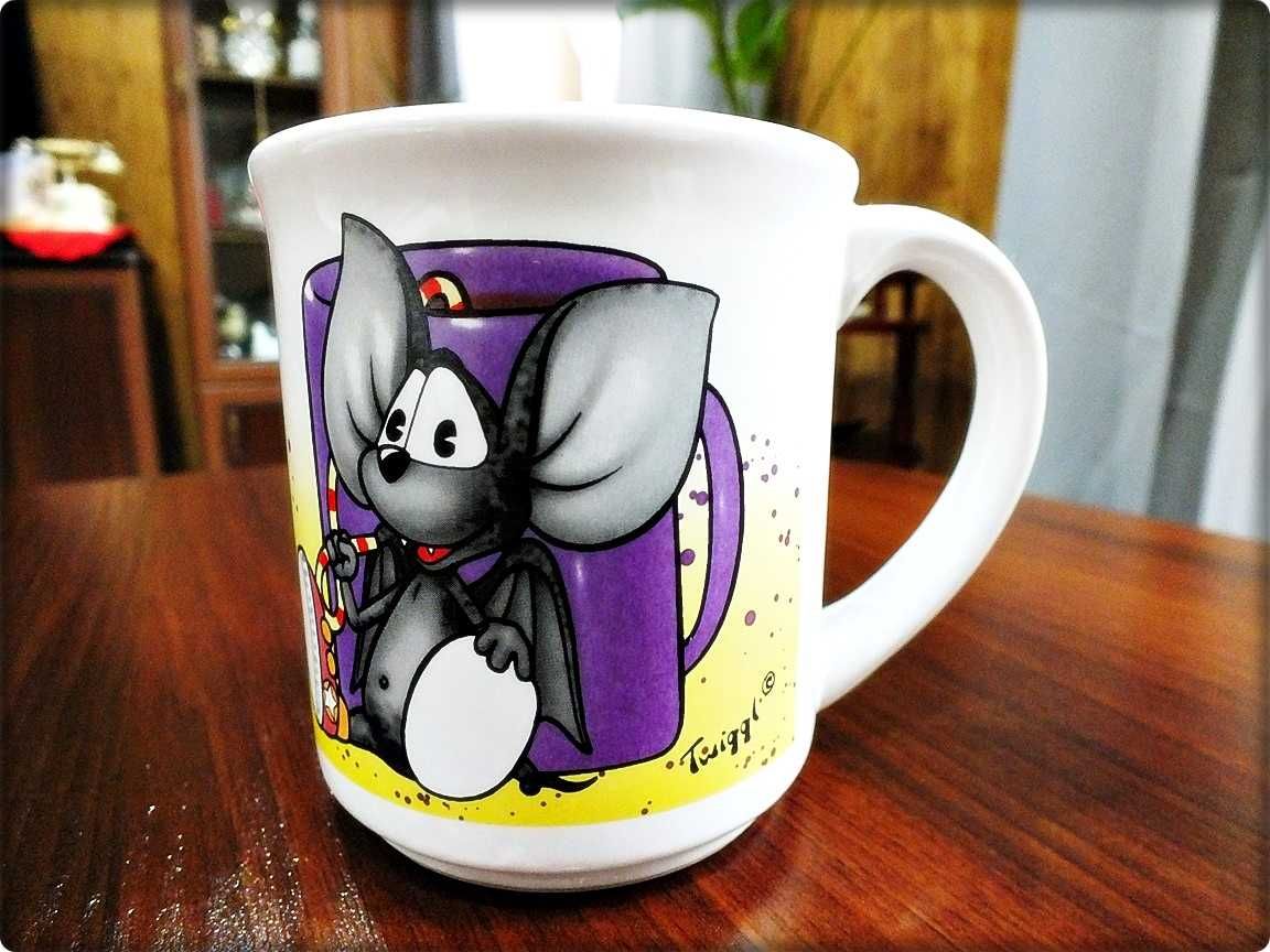 Kubek porcelanowy firmy Twiggl z myszką Niemcy Kolekcjonerski