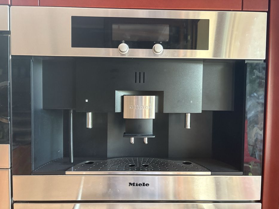 Ekspres do kawy Miele CVA 4060
