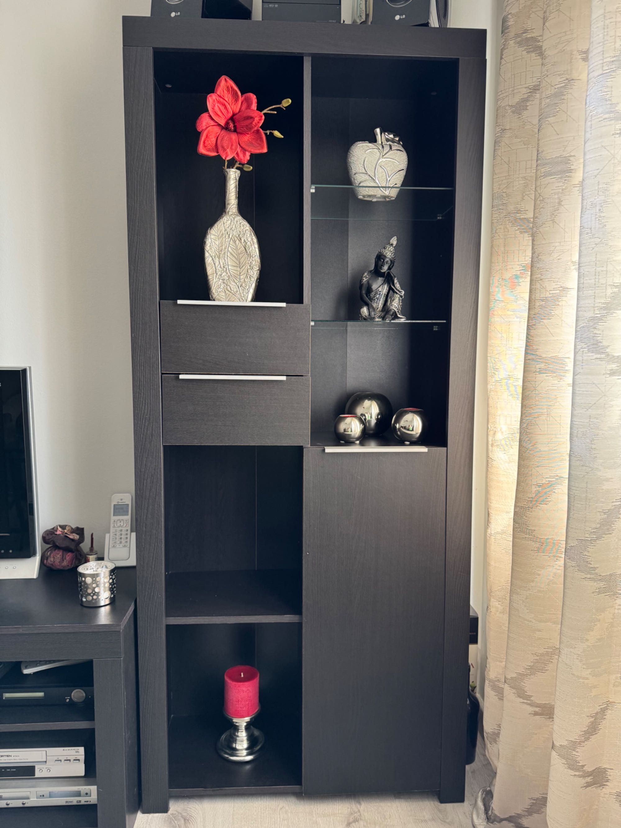 Conjunto sala: móvel TV + 2 móveis de apoio (negociável)