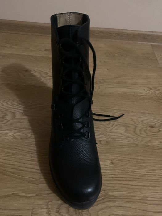 Швейцарскі берці,шкіряні нові