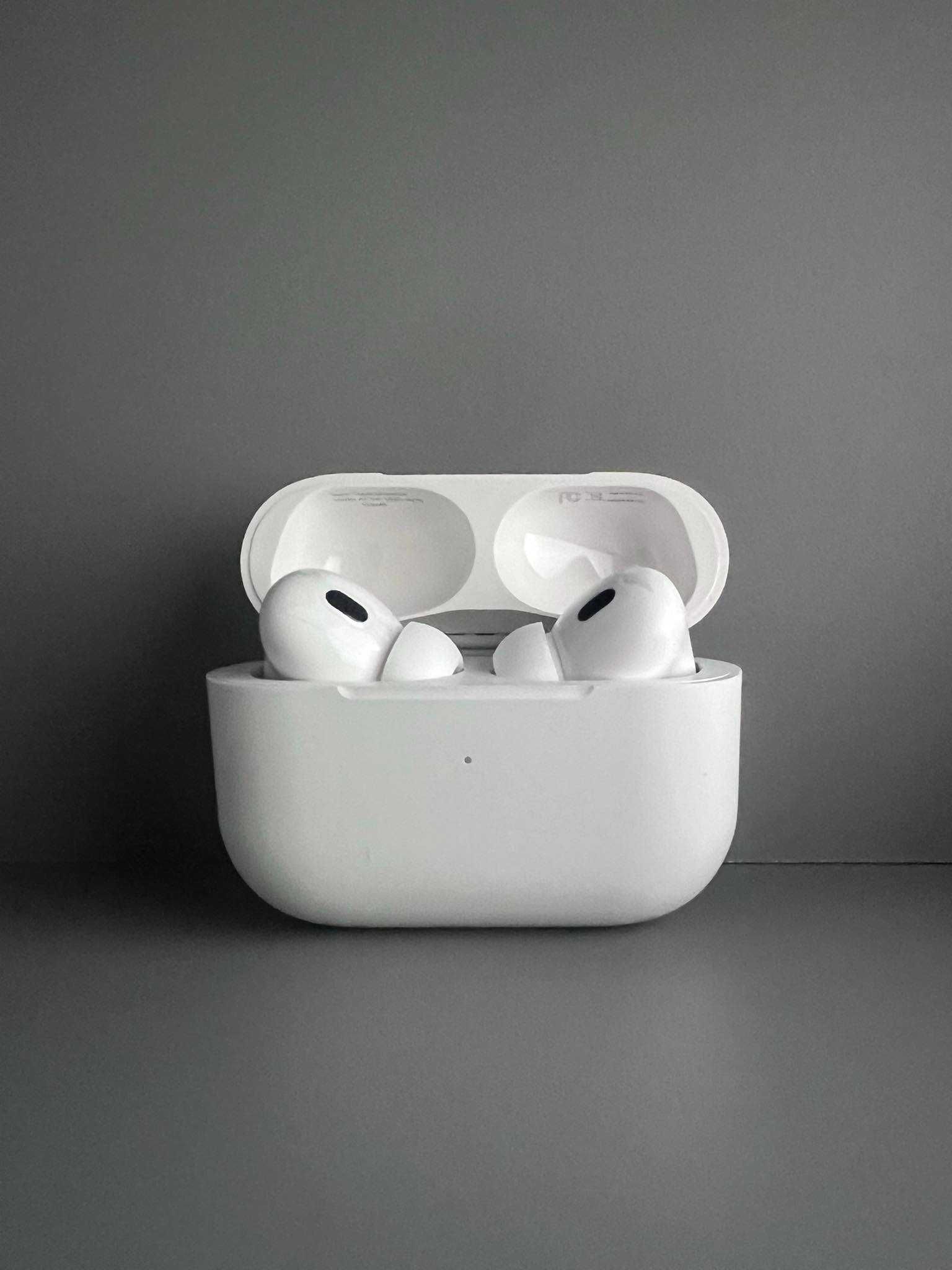 Oryginalne słuchawki AirPods Pro (2 generacja)