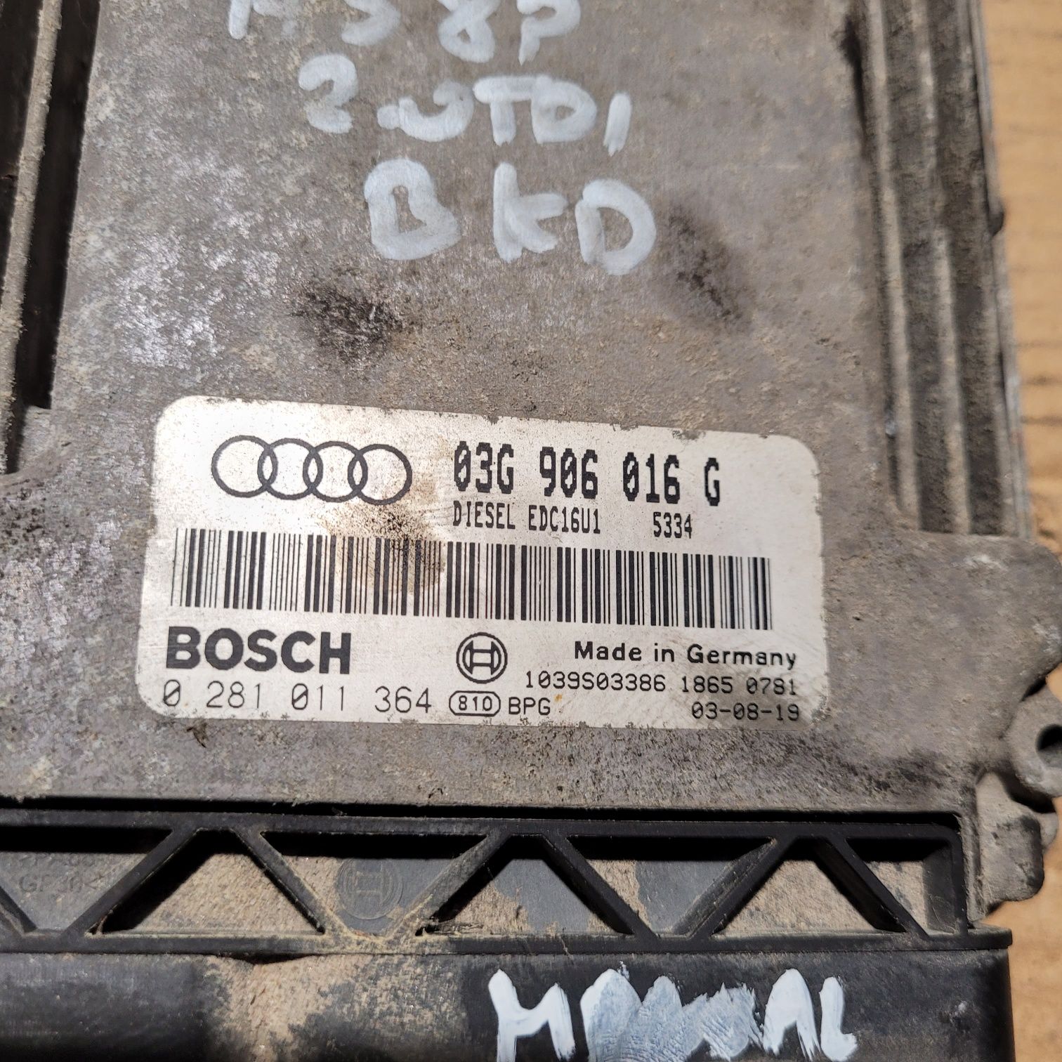 Komputer sterownik silnika audi a3 8P 2.0TDI 2004r BKD