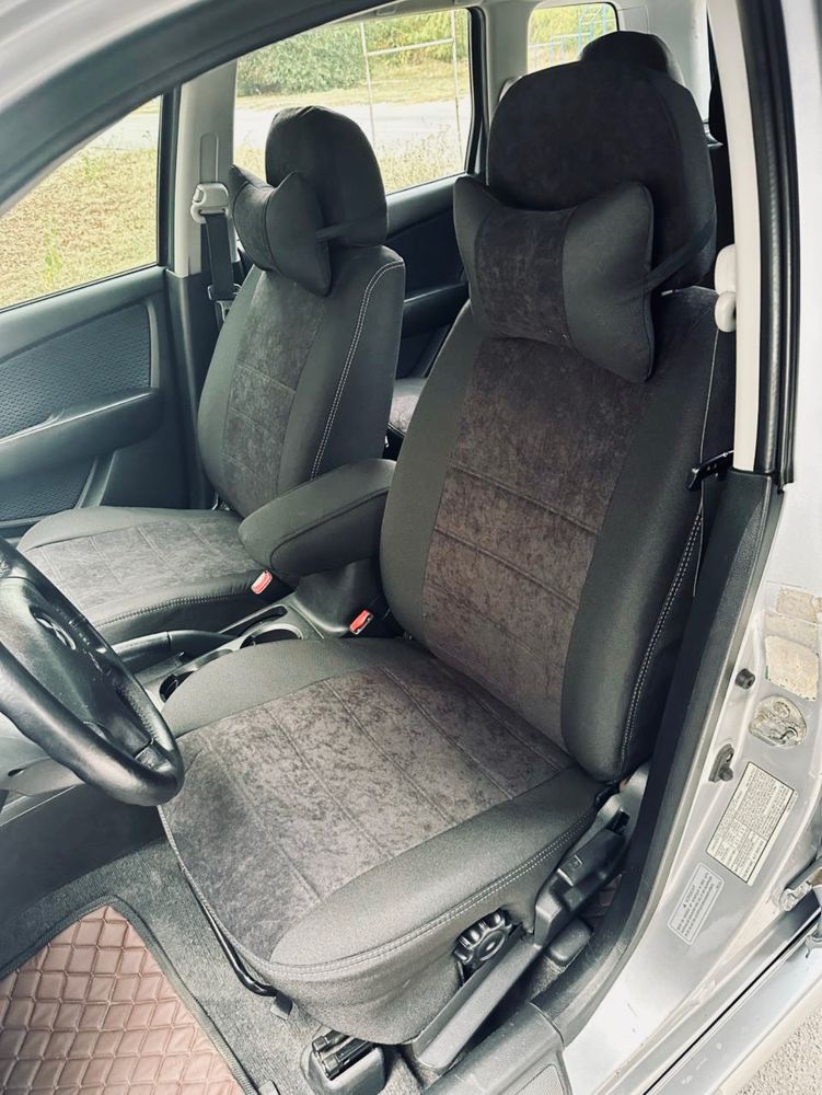 Чохли на сидіння Ford Mondeo/Focus/Fiesta/Transit/Kuga та інші