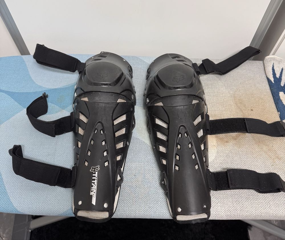 Botas enduro sidi / joelheiras Fox