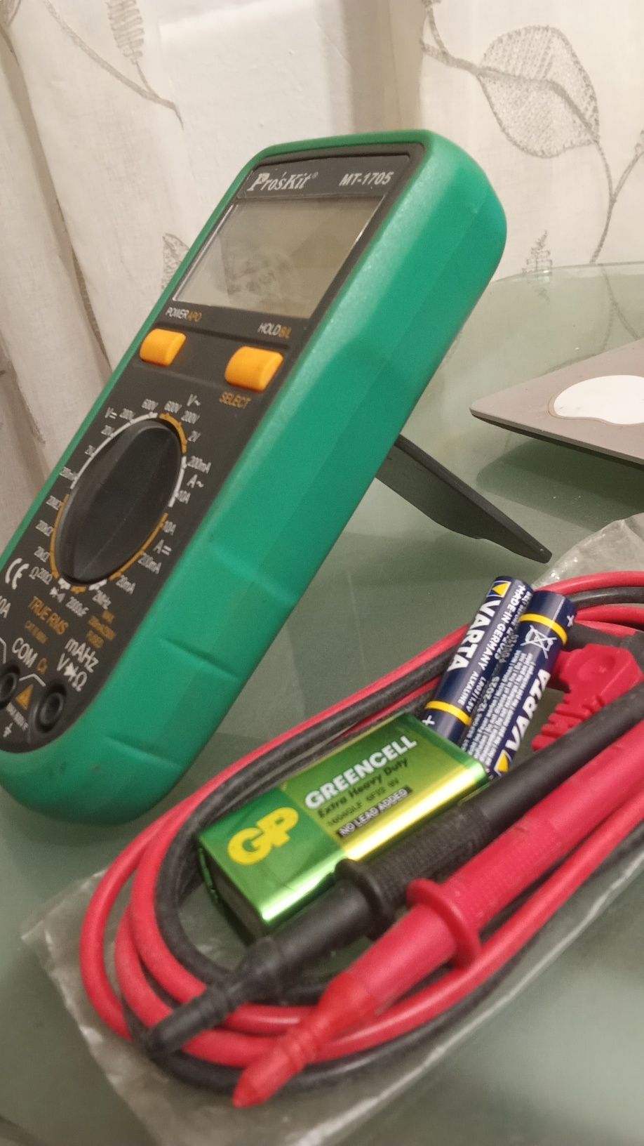 Multímetro Pro'skit MT-1705 completo com todos os acessórios