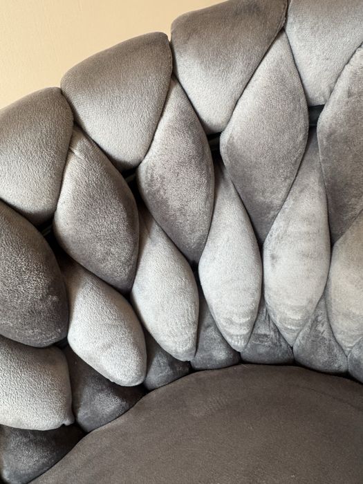 Krzesło szare velvet plecione oparcie loft do stołu toaletki